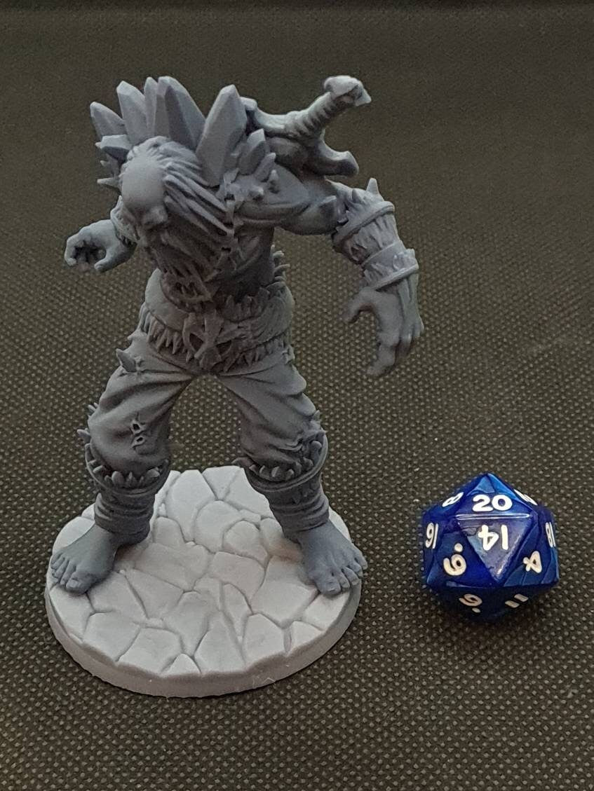 Frost Giant | RPG Miniature for Dungeons and Dragons|Pathfinder|Tabletop | Giant Miniature | Cast N Play