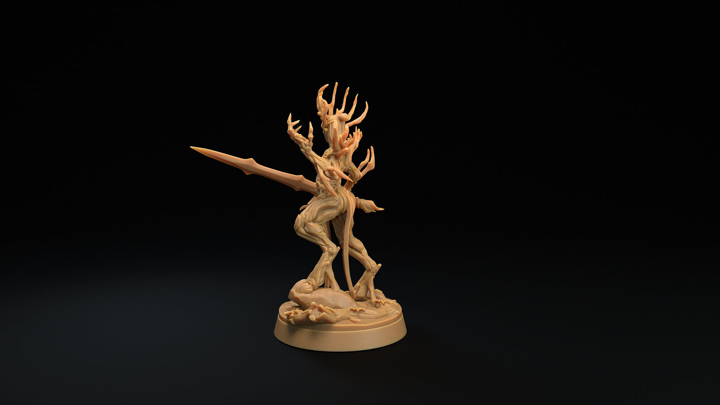 Dryad Matriarch | RPG Miniature for Dungeons and Dragons|Pathfinder|Tabletop Wargaming | Fey Miniature | Dragon Trappers Lodge